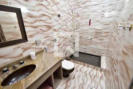 Casa à venda com 400m², 4 quartos e 4 vagasBanheiro Social