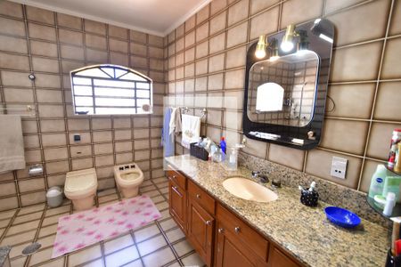 Casa à venda com 400m², 4 quartos e 4 vagasBanheiro Suíte