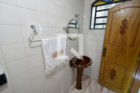 Casa à venda com 400m², 4 quartos e 4 vagasBanheiro de serviço