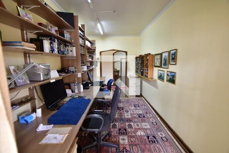 Casa à venda com 400m², 4 quartos e 4 vagasSala / Escritório