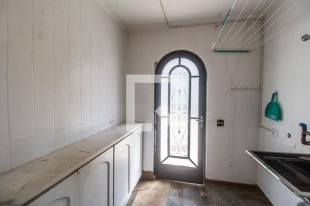 Casa de condomínio para alugar com 200m², 3 quartos e 4 vagasÁrea de Serviço