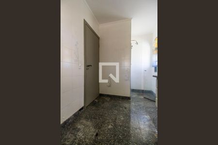 Casa de condomínio para alugar com 200m², 3 quartos e 4 vagasBanheiro da Suíte