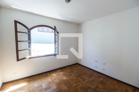 Casa de condomínio para alugar com 200m², 3 quartos e 4 vagasQuarto 2