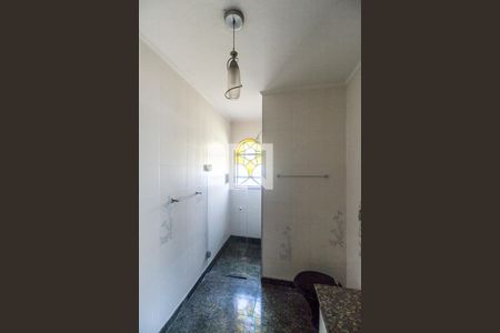 Casa de condomínio para alugar com 200m², 3 quartos e 4 vagasBanheiro