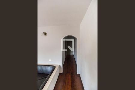 Corredor de casa de condomínio à venda com 3 quartos, 200m² em Alphaville, Santana de Parnaíba