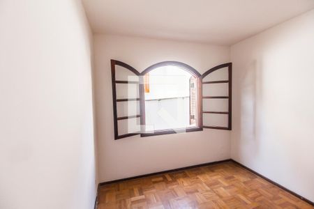 Casa de condomínio para alugar com 200m², 3 quartos e 4 vagasQuarto 3