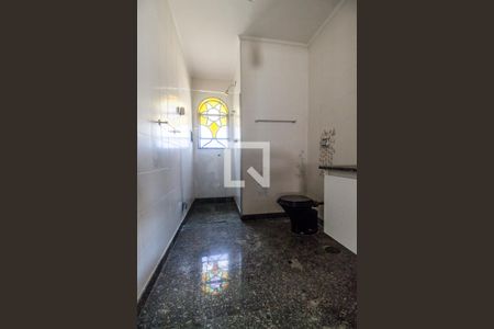 Casa de condomínio para alugar com 200m², 3 quartos e 4 vagasBanheiro