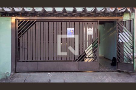 Casa à venda com 45m², 1 quarto e sem vaga Casa à venda com 45m², 1 quarto e sem vagaFachada