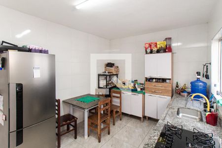 Casa à venda com 350m², 3 quartos e 2 vagasCasa 2 - Cozinha  