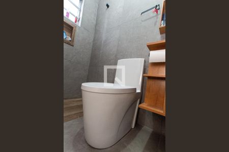 Casa à venda com 350m², 3 quartos e 2 vagasCasa 2 - Banheiro  