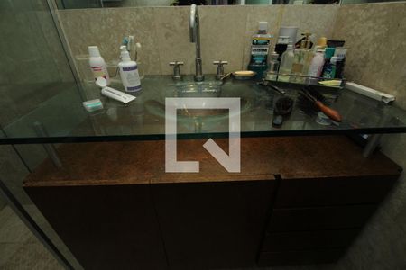 Apartamento para alugar com 380m², 1 quarto e 4 vagasBanheiro Quarto 1