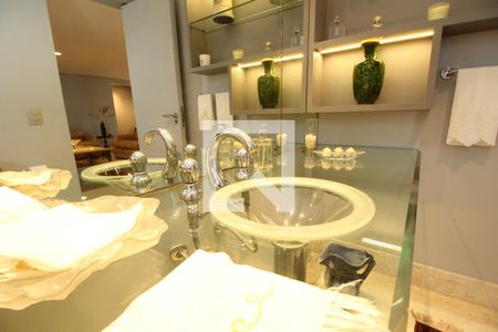 Apartamento para alugar com 380m², 1 quarto e 4 vagasBanheiro Quarto 1