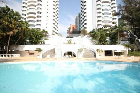 Apartamento para alugar com 380m², 1 quarto e 4 vagasÁrea comum