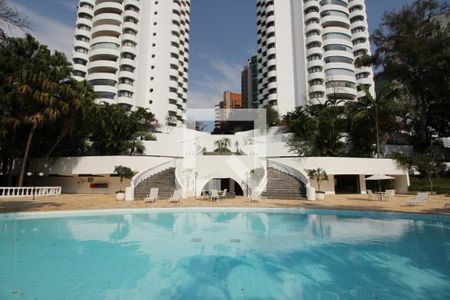 Apartamento para alugar com 380m², 1 quarto e 4 vagasÁrea comum