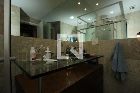 Apartamento para alugar com 380m², 1 quarto e 4 vagasBanheiro Quarto 1