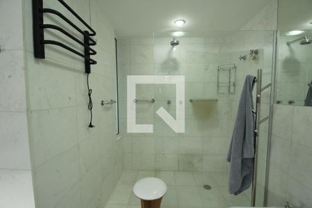 Apartamento para alugar com 380m², 1 quarto e 4 vagasBanheiro Quarto 1