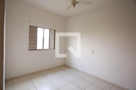 Casa à venda com 118m², 4 quartos e 2 vagasQuarto 2