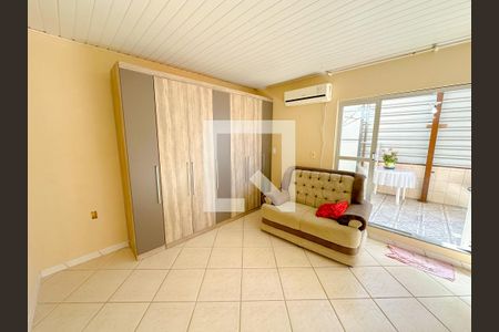 Sala de casa para alugar com 1 quarto, 70m² em Vargem do Bom Jesus, Florianópolis