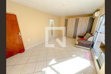 Sala de casa para alugar com 1 quarto, 70m² em Vargem do Bom Jesus, Florianópolis