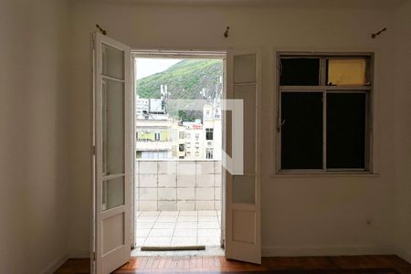 Apartamento à venda com 190m², 3 quartos e 1 vagaQuarto 01