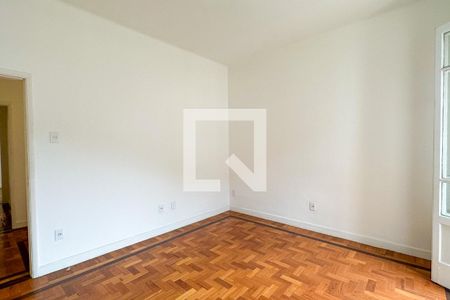 Apartamento à venda com 190m², 3 quartos e 1 vagaQuarto 01