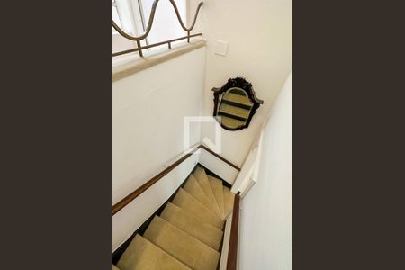 Apartamento à venda com 190m², 3 quartos e 1 vagaEscada