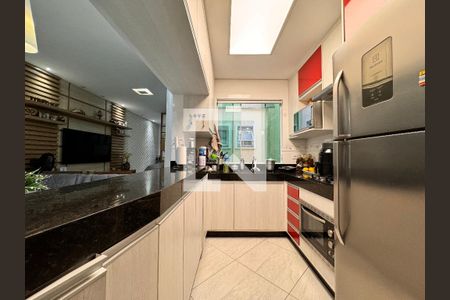 Apartamento à venda com 120m², 2 quartos e 2 vagasCozinha
