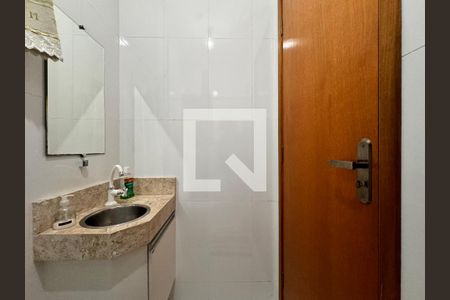 Apartamento à venda com 120m², 2 quartos e 2 vagasBanheiro de serviço