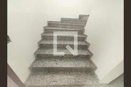 Casa à venda com 220m², 3 quartos e 6 vagas