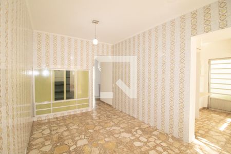 Casa à venda com 320m², 3 quartos e 2 vagas Casa à venda com 320m², 3 quartos e 2 vagasCopa