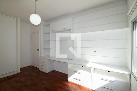 Casa à venda com 320m², 3 quartos e 2 vagas Casa à venda com 320m², 3 quartos e 2 vagasQuarto 3