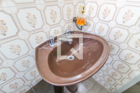 Casa à venda com 180m², 3 quartos e 2 vagasBanheiro