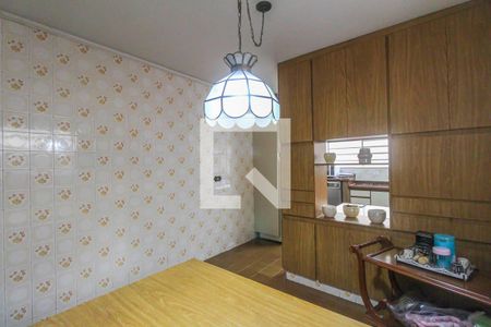 Casa à venda com 180m², 3 quartos e 2 vagasCozinha