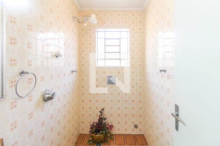 Casa à venda com 180m², 3 quartos e 2 vagasBanheiro