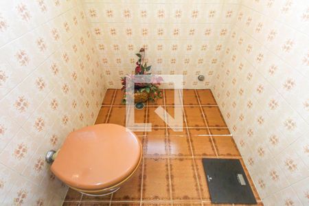 Casa à venda com 180m², 3 quartos e 2 vagasBanheiro