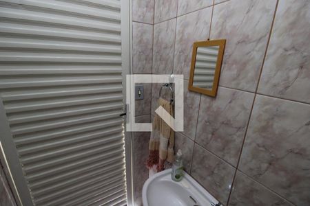 Casa à venda com 154m², 3 quartos e 2 vagasBanheiro 2