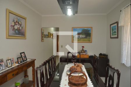 Casa à venda com 200m², 4 quartos e 3 vagasCopa