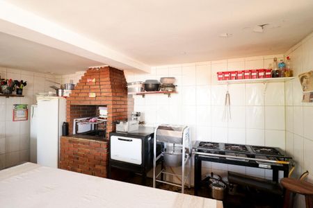 Casa à venda com 179m², 3 quartos e 2 vagasChurrasqueira