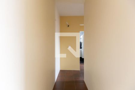 Corredor de apartamento para alugar com 2 quartos, 73m² em Itaquera, São Paulo