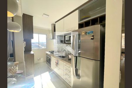 Cozinha de apartamento para alugar com 2 quartos, 54m² em Loteamento Parque Industrial, Jundiaí