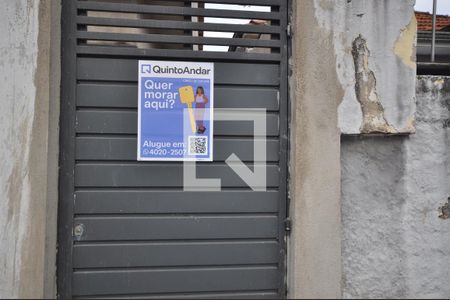 Casa para alugar com 80m², 2 quartos e sem vagaFachada