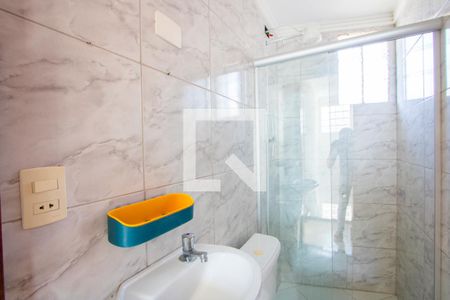 Casa para alugar com 140m², 3 quartos e 6 vagas Casa para alugar com 140m², 3 quartos e 6 vagasBanheiro social