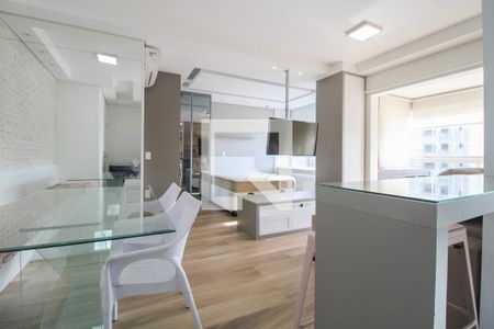 Sala de apartamento à venda com 1 quarto, 45m² em Vila Lídia, Campinas