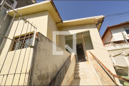 Casa à venda com 267m², 4 quartos e 4 vagasFachada