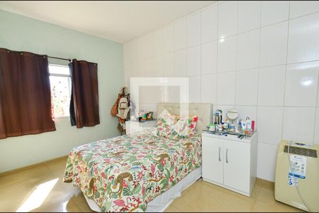 Casa à venda com 267m², 4 quartos e 4 vagasQuarto3