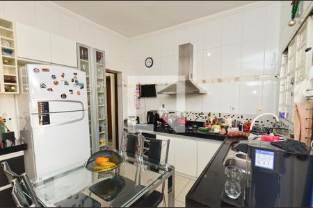 Casa à venda com 267m², 4 quartos e 4 vagasCozinha