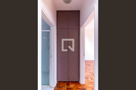 Sala - Armário do Corredor de apartamento para alugar com 1 quarto, 61m² em Higienópolis, São Paulo