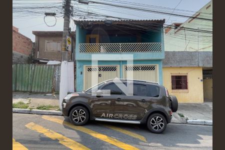 Casa à venda com 150m², 2 quartos e 2 vagasFachada