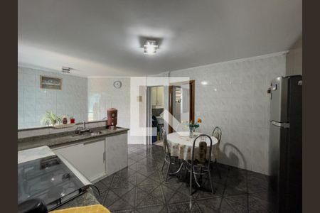 Casa à venda com 150m², 2 quartos e 2 vagasCozinha