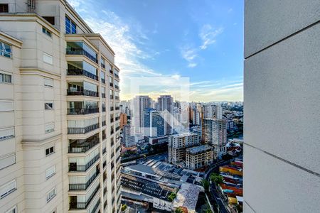 Apartamento para alugar com 168m², 3 quartos e 3 vagasVista da Suíte 2